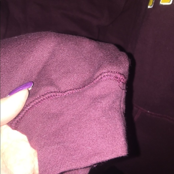 Champion size large Minnesota college burgundy maroon yellow gold hoodie unisex - Picture 4 of 7